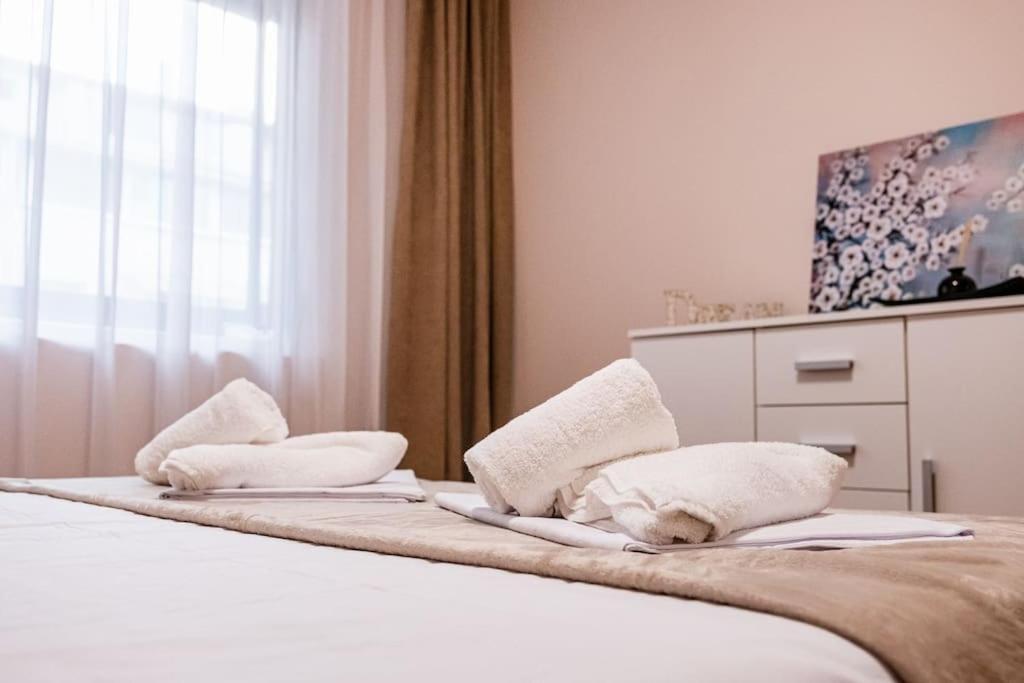 Varna Central 2Bdrm Apartment Екстер'єр фото